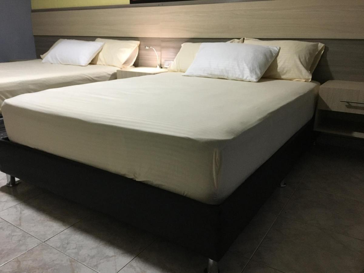 Hotel Don Juan Buga Bagian luar foto
